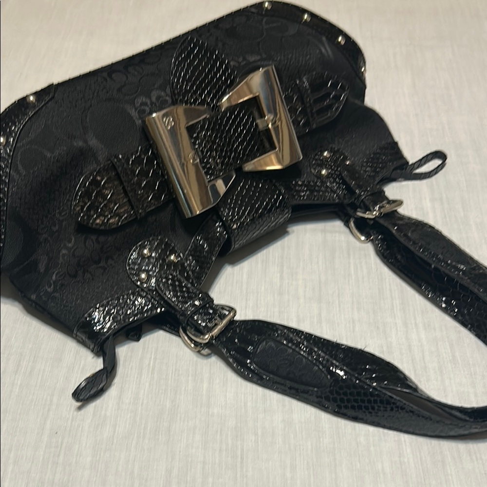 Vintage Guess Elegant Black Women's Handbag - Picture 6 of 13